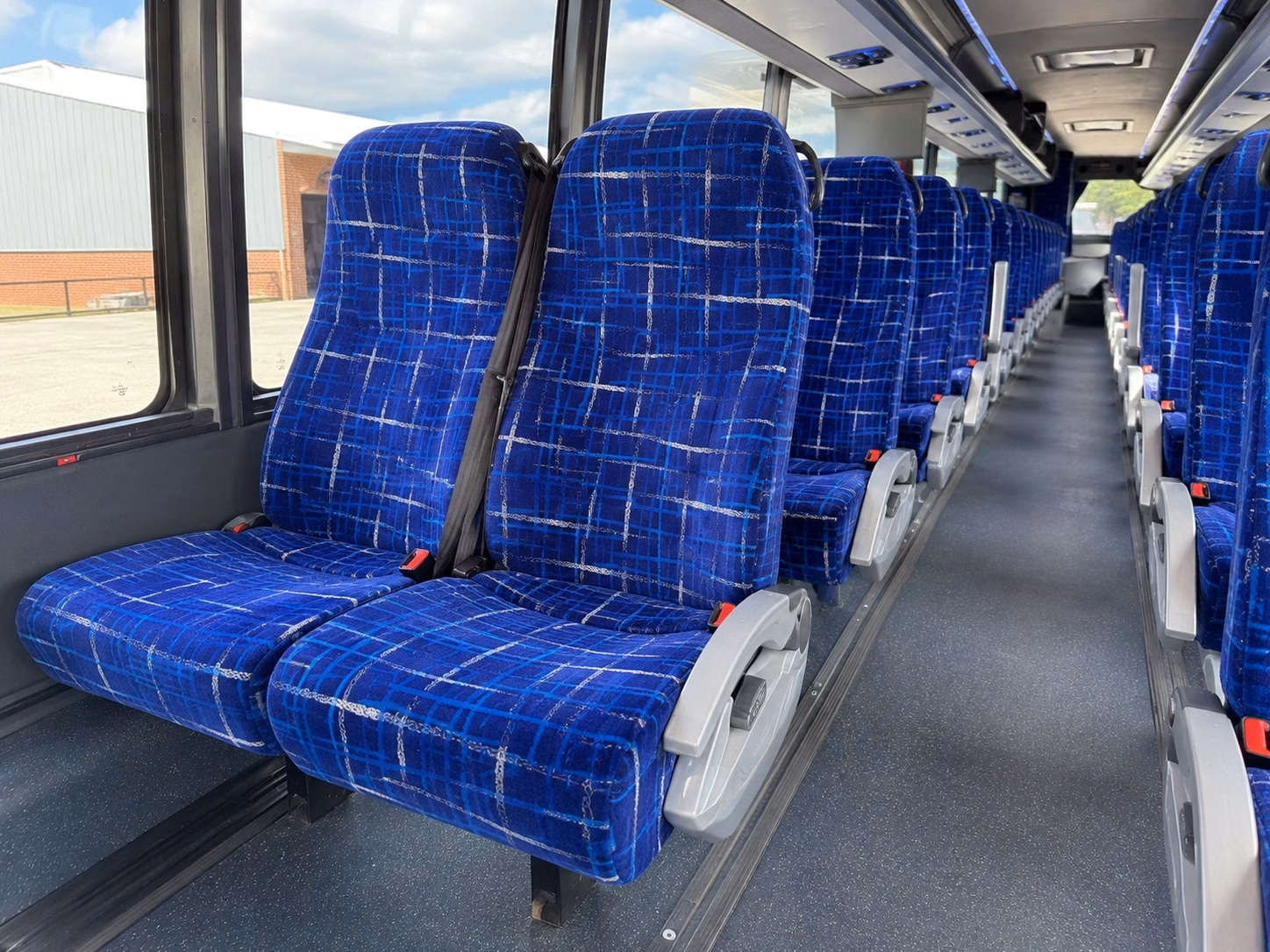 atlanta hawks fan buses from south fulton to state farm arena