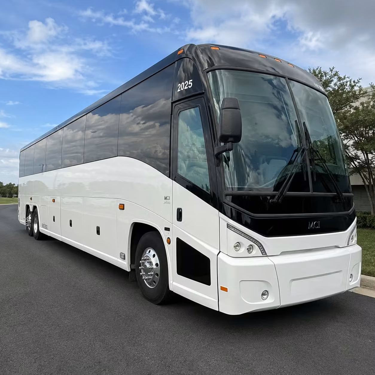 concert bus rentals to state farm arena and mercedes benz stadium from south fulton