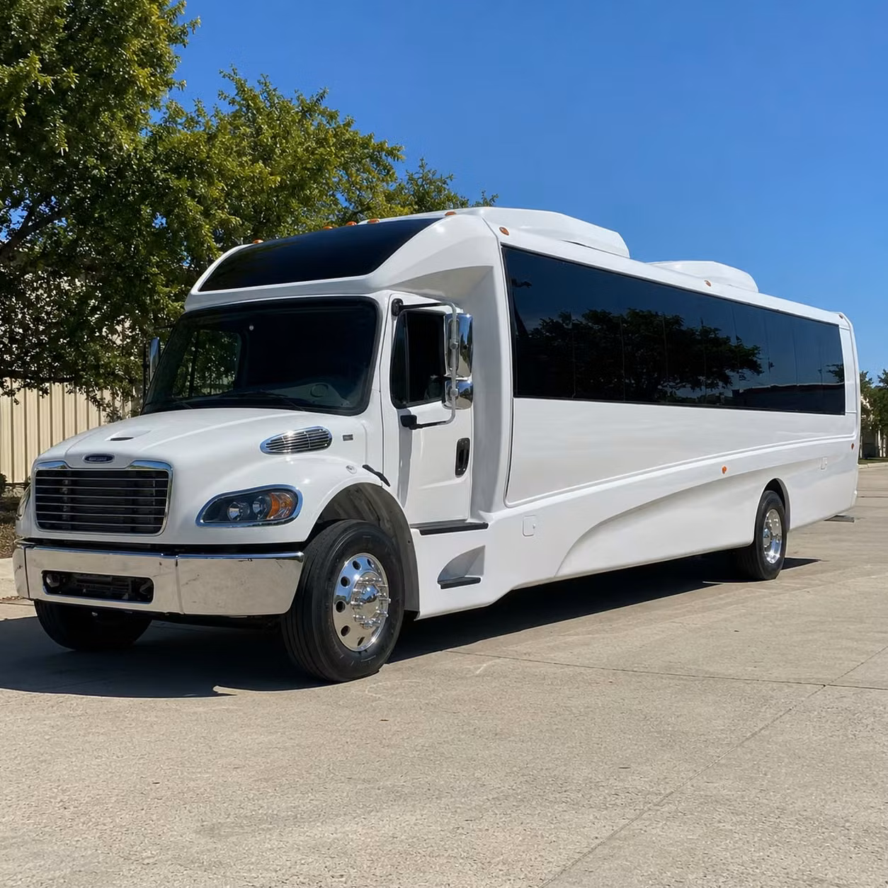 south fulton 35 passenger minibus rental